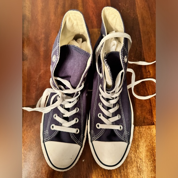 Navy Converse Chuck hi tops Size 9 Men Size 11 Women - Picture 5 of 6